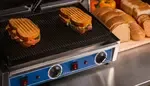 Globe , GPGDUE10, Sandwich / Panini Grill, 240V, Electric, 18.0 Inch